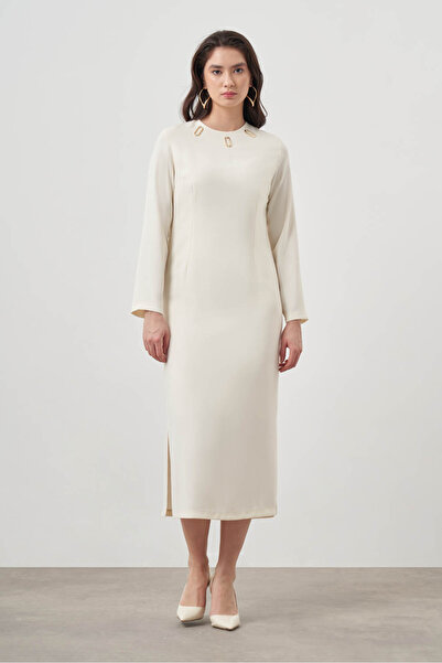 Mizalle Süs Yakalı Ekru Elbise