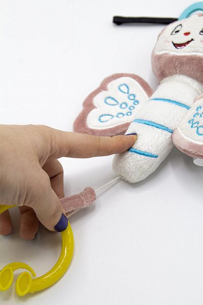 Babyjem Jucarie din plus cu vibratii pentru bebelusi Fluture, 6 luni+, BabyJem (Culoare: Roz)