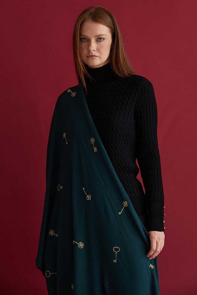 Two Mail Nefti̇ Embroidered Shawl