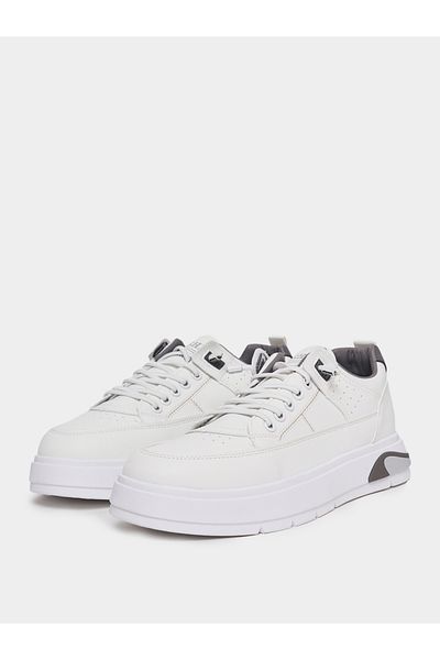 Styli Contrast Sole Detail Platform Sole Skate Sneakers