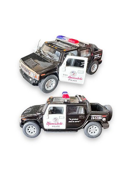 tmtoysandmore سيارة هامر H2 2005 هامر H2 2005 ديكاست معدنية بمقياس 1:36 مرخصة من الشرطة