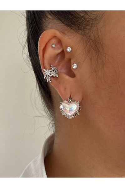 Modadiro Pearl Heart Earrings
