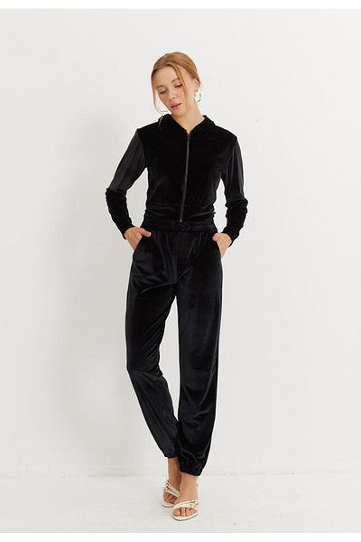 TUBİA Women's Black Velvet Suit