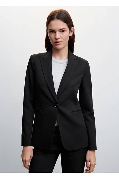 MANGO Woman Gesteppte, geschnittene Jacke