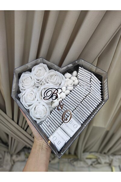 Masalsı Concept 70 Ad Madlen Kız Isteme Çikolatası, Özel Prizma Kalp Kutuda S...