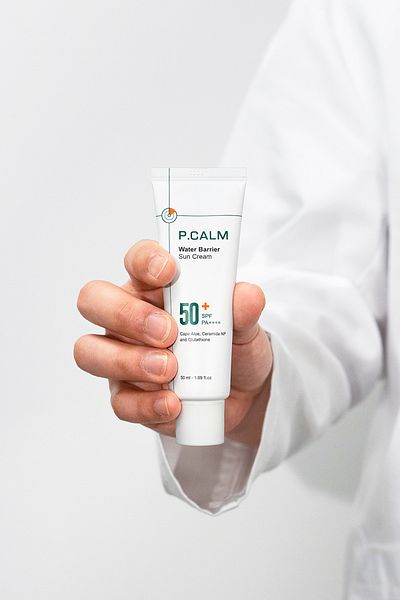 P Calm P.Calm Soothing Water Barrier Sunscreen with Niacinamide and Madecassoside Spf50+ Pa++++ 50ml