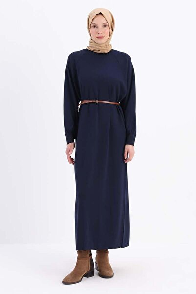 ALLDAY Λεπτό πλεκτό φόρεμα με μπλε ναυτικό χρώμα και ζώνη