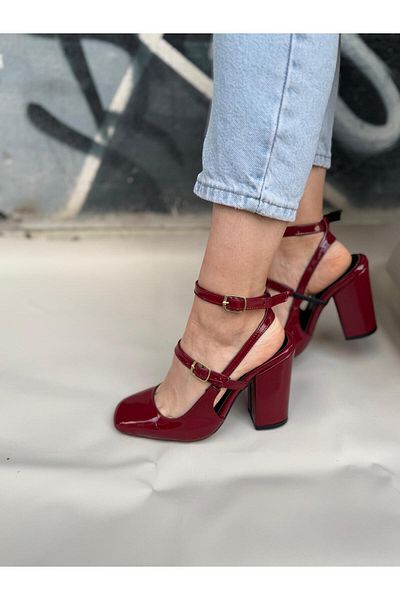 Saltopik Pantofi cu toc înalt cu cataramă din piele lăcuită bordeaux