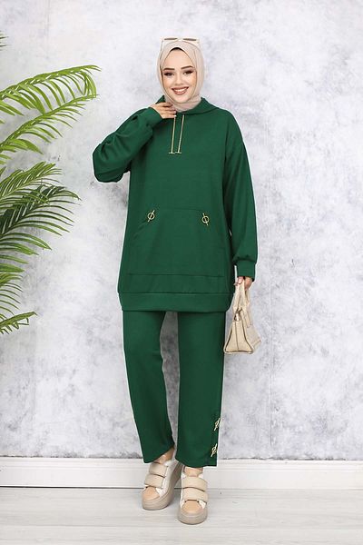 benguen Emerald Green Double Set with Gold Accessories, Model 4580