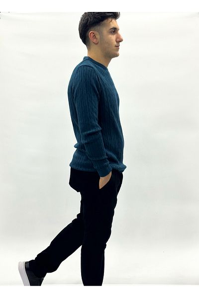 MCL O-Neck Sweater