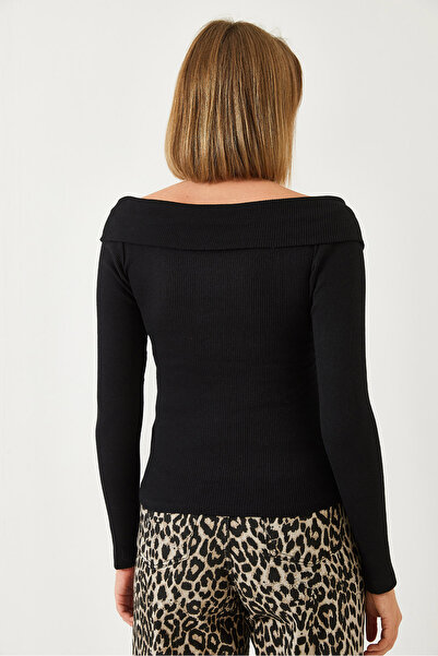 Bianco Lucci Kadın Çapraz Bantlı Parmak Geçirmeli Madonna Yaka Bluz 60261056