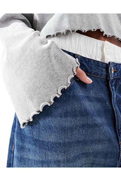 Hiccup Μακρυμάνικο μπλουζάκι με υπερμεγέθη μανίκι και λεπτομέρεια στην άκρη της φούστας