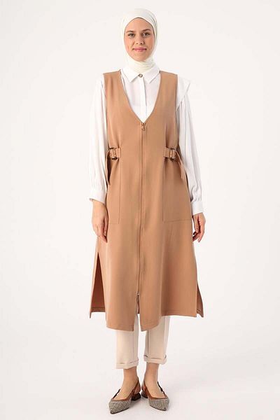 ALLDAY Earth-Side Buckle Zipper V-Neck Vest