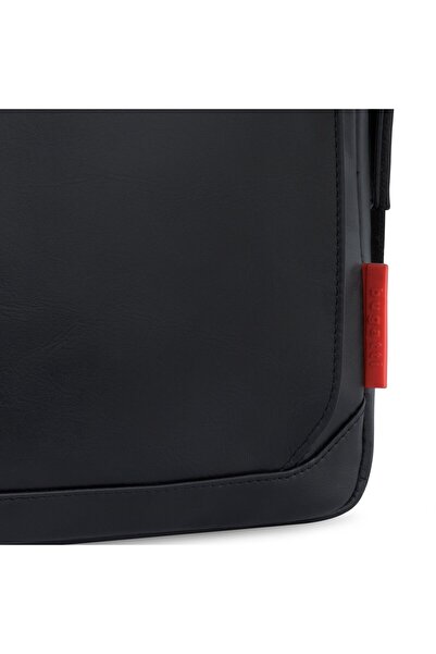 BUGATTI Clark Umhängetasche Leder 21 cm