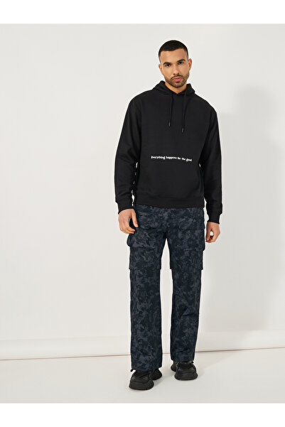 Styli Premium Camouflage Print Relaxed Fit Cargo Pants