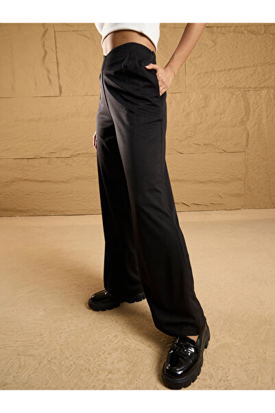 Sassafras By Styli Front Pleated Comfort Fit Korean Pants