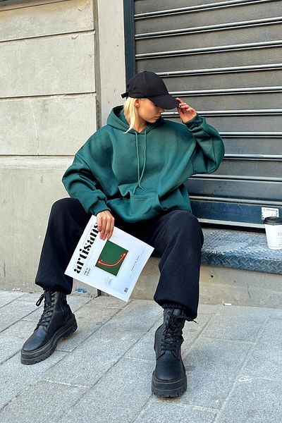 Swist Grünes Oversize-Damen-Sweatshirt mit Kapuze, Kängurutasche und Fleece-Innenseite