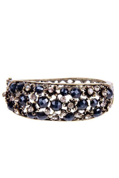 Rouge سوار نسائي موديل زهرة معدنية من الحجر الأسود