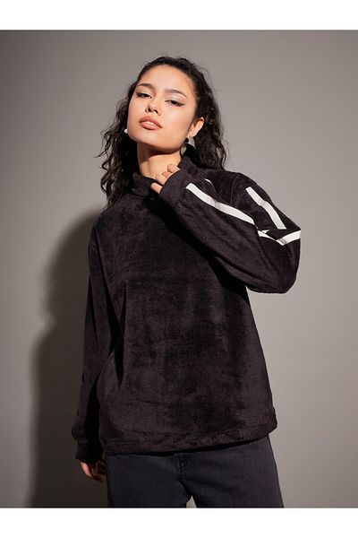 Sassafras By Styli Fleece Faux Fur Contrast Tape High Neck Sweatshirt
