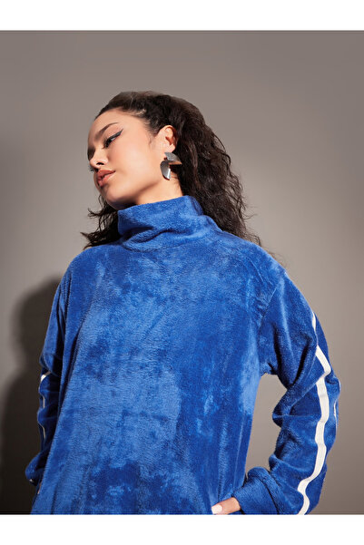 Sassafras By Styli Fleece Faux Fur Contrast Tape High Neck Sweatshirt