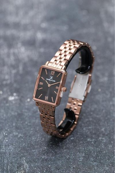 Daniel Klein Dke.1.10750 Rectangular Case Roman Numeral Minimal Design Women's Wristwatch