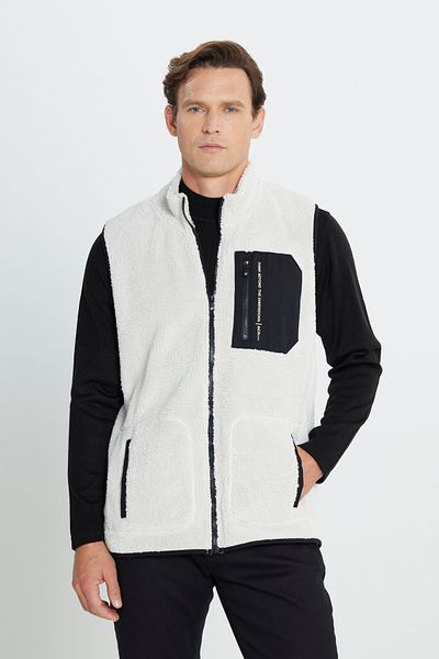 AC&Co / Altınyıldız Classics Beige Sherpa-Fleece-Weste für Herren mit normaler Passform und Stehkragen