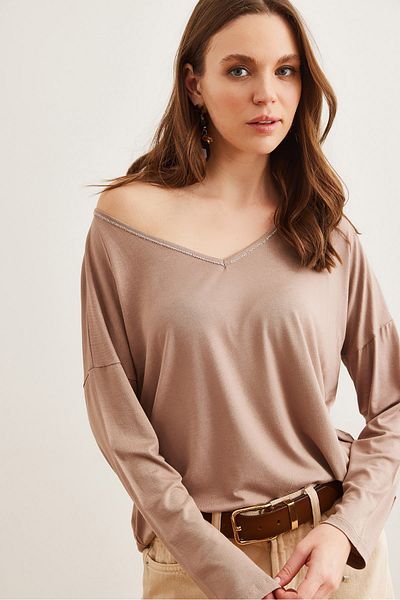 Olalook Women's Mink Silver Stitching Detail V-Neck Viscose Blouseblz- 19002747
