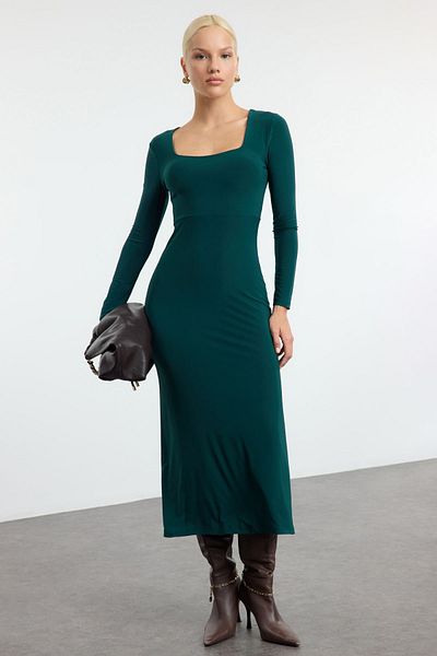Trendyol Collection Σμαραγδένιο Πράσινο Ελαστικό Maxi Φόρεμα - Τετράγωνη Λαιμόκοψη, Με Φρου φρου TWOAW24EL00613