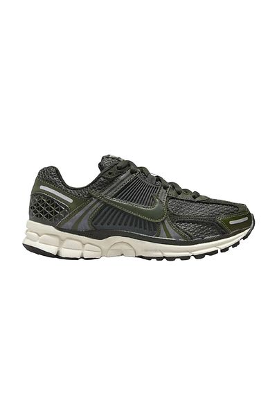 Nike W Zoom Vomero 5 – Boty Cargo Khaki/Sequoia-Sail-Metallic Silver