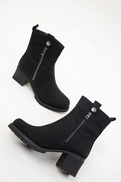 SOHO Schwarze, matte Damenstiefel und Stiefeletten 20045