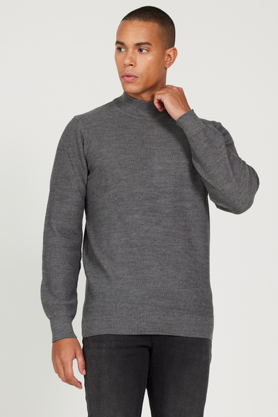 ALTINYILDIZ CLASSICS Вовняний стандартний крій, нормальний крій, напіврибальський комір, жакардовий трикотажний светр