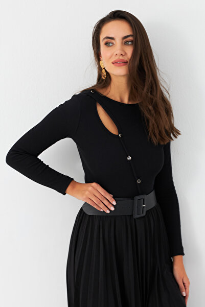 Cool & Sexy Black Camisole Women's Blouse - Drop Front Ey2974