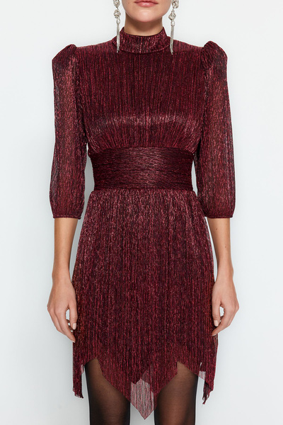 Trendyol Collection Βραδινό φόρεμα αποφοίτησης με λεπτομέρεια από μπορντό πλάτη TPRAW23EL00304