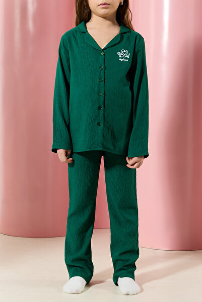 TRENDYOLKIDS Sada smaragdově zeleného dívčího pyžama Mini Me Mother Girl se vzorem