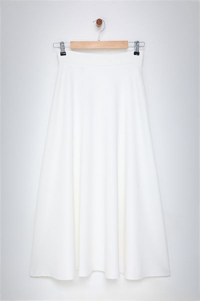 Trendyol Modest Godeli Rock Ecru-Strickrock – TCTAW25EE00009