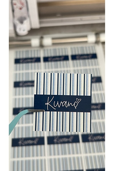 arl etiket tasarım dijital baskı merkezi Çikolata Etiketi 3,8x3,8 cm 54 Adet