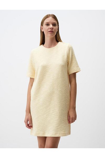 Jimmy Key Light Yellow Round Neck Short Sleeve Mini Dress