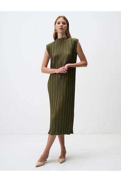 Jimmy Key Khaki Crew Neck Pleated Sleeveless Knitted Midi Dress
