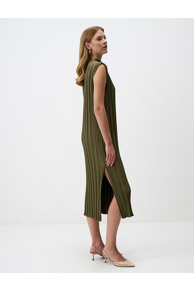 Jimmy Key Khaki Crew Neck Pleated Sleeveless Knitted Midi Dress
