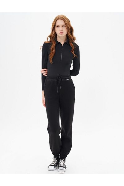 Kayra Black Jogger Pants - 3 Thread