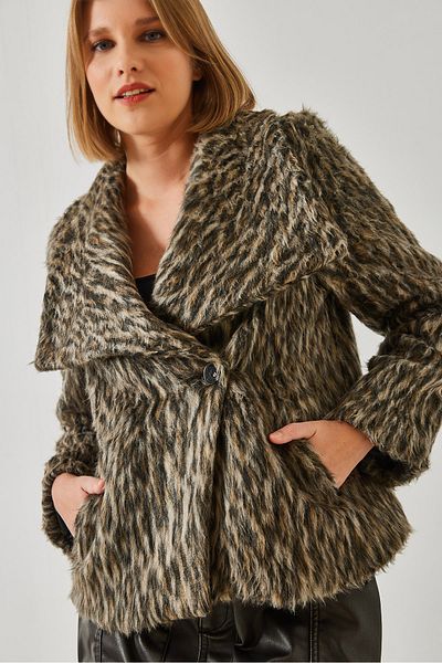 Bianco Lucci Women's Raised Leopard Print Coat 60261031