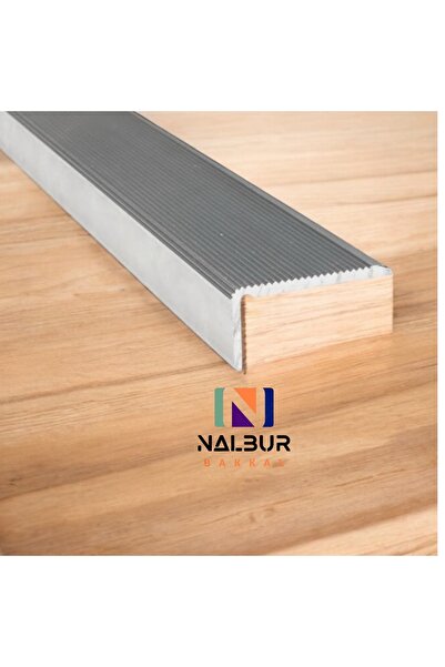 Nalbur Bakkal 40×20 200 cm Alüminyum Tırtıklı Merdiven Basamak Profili Boy 2Mt