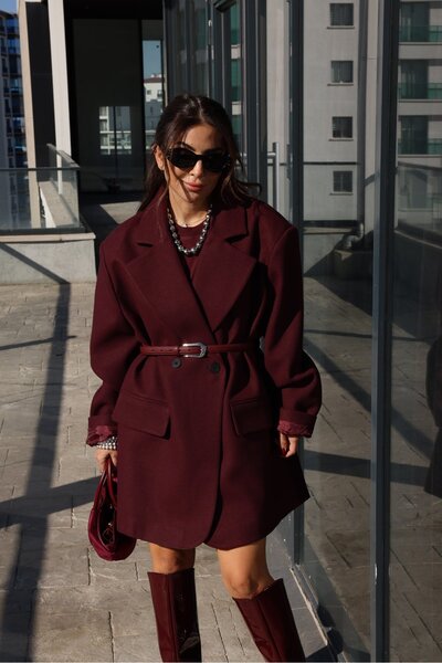 Özge Özgenç سترة طبعة محدودة