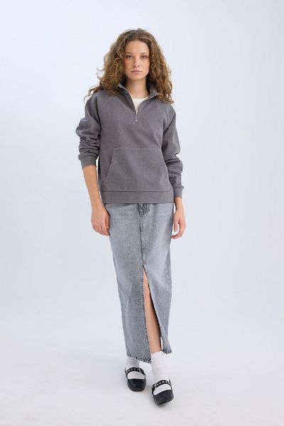 DeFacto Polo Collar Oversize Sweatshirt - Kangaroo Pocket and Zipper E0741Ax24Wn