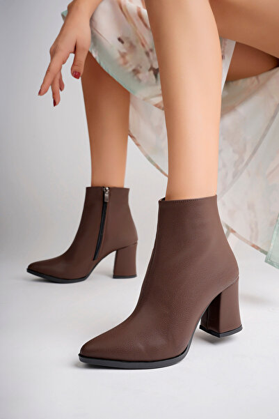 MARSHETTA Legend Model Καφέ Γυναικείες Μπότες με Μυτερές Μύτες με Χοντρό Τακούνι Πλαϊνό Φερμουάρ