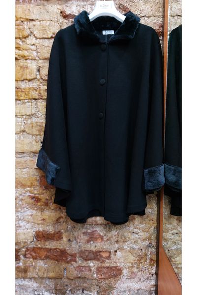 Gürkan Triko Steel Knitted Poncho