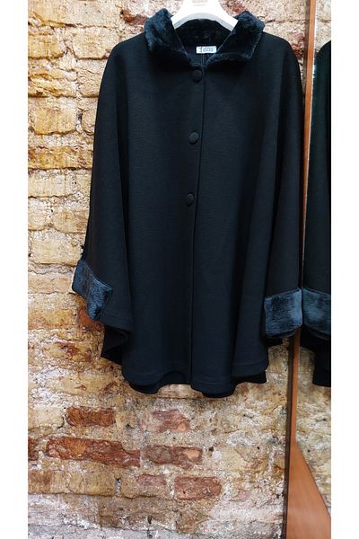 Gürkan Triko Steel Knitted Poncho