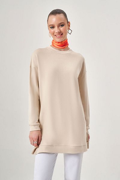 Mizalle Basic gestricktes Ecru-Sweatshirt