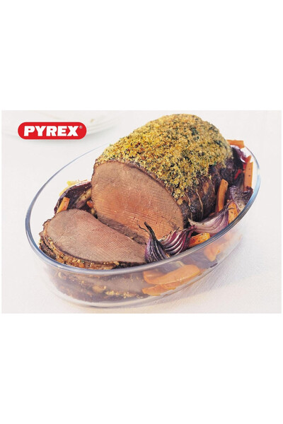 Pyrex Essentials Multipurpose Oval Roaster 3L – Durable & Versatile Cooking Solution