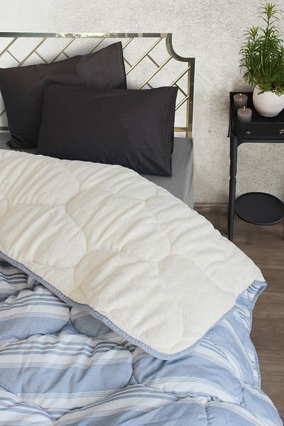 Arel Home Single Striped Double Sided Sharpa Quilt 100% Cotton